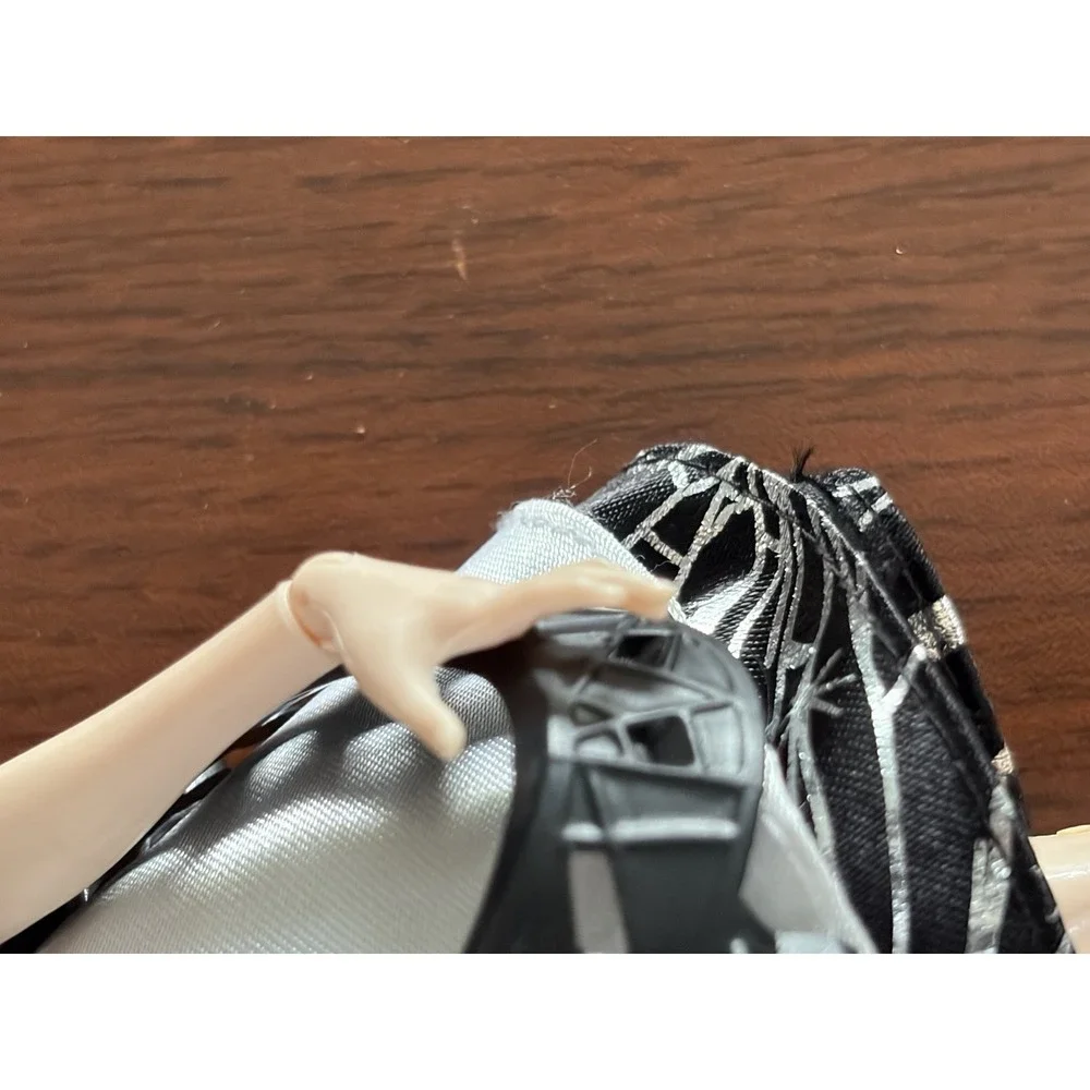 Ever After High Dragon Games Teenage Evil Queen Doll‎ Deluxe Special Edition HTF